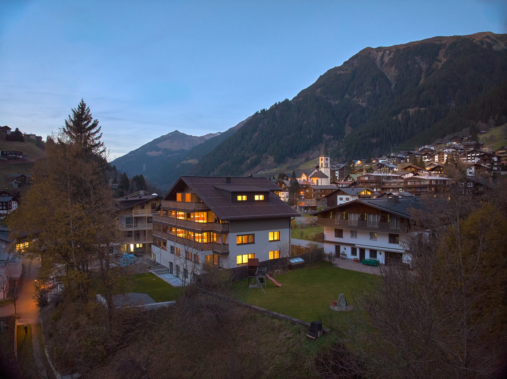 Aparthotel die Monika — Außenansicht