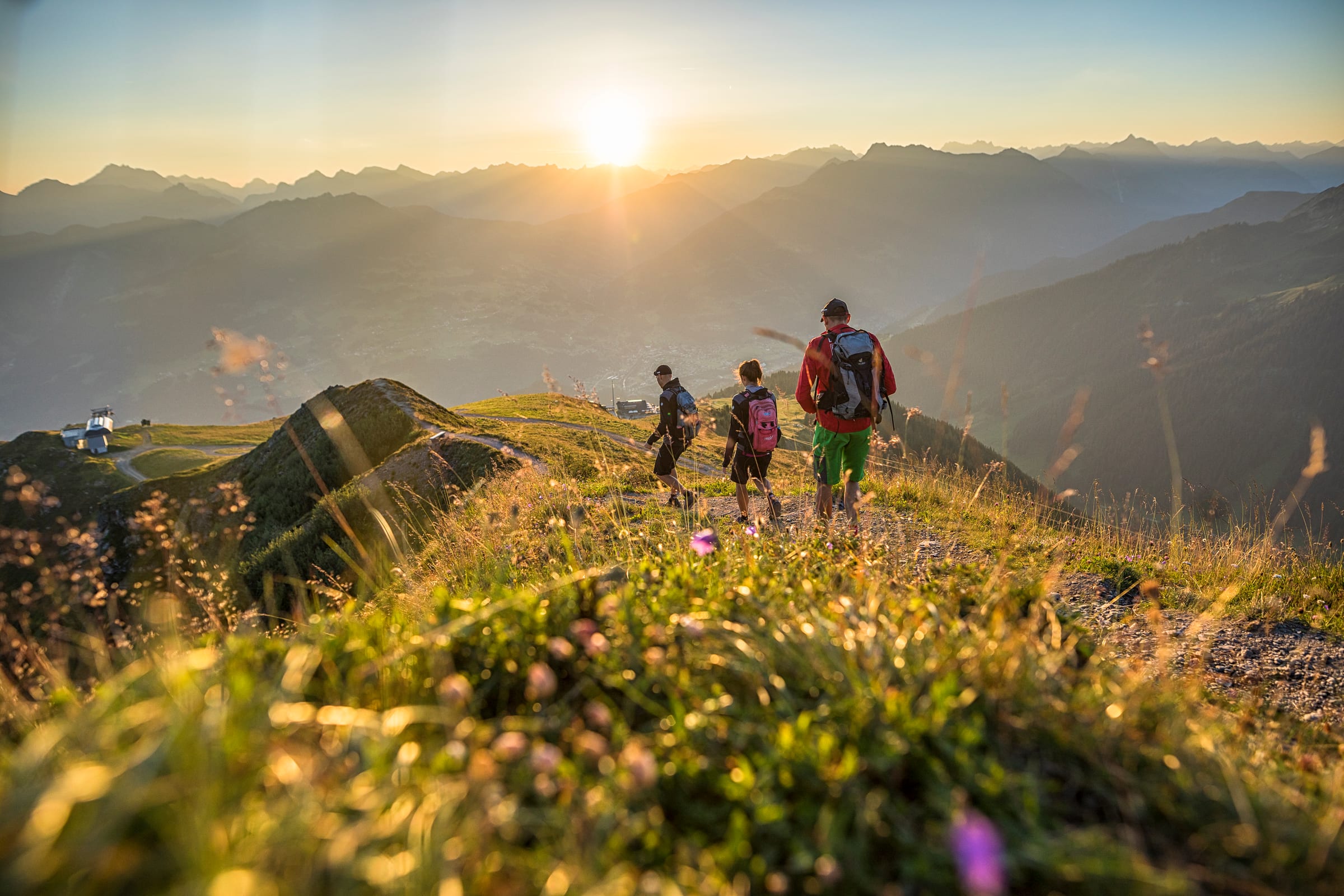 Berggrat bei Sonnenuntergang — Golmer Joch