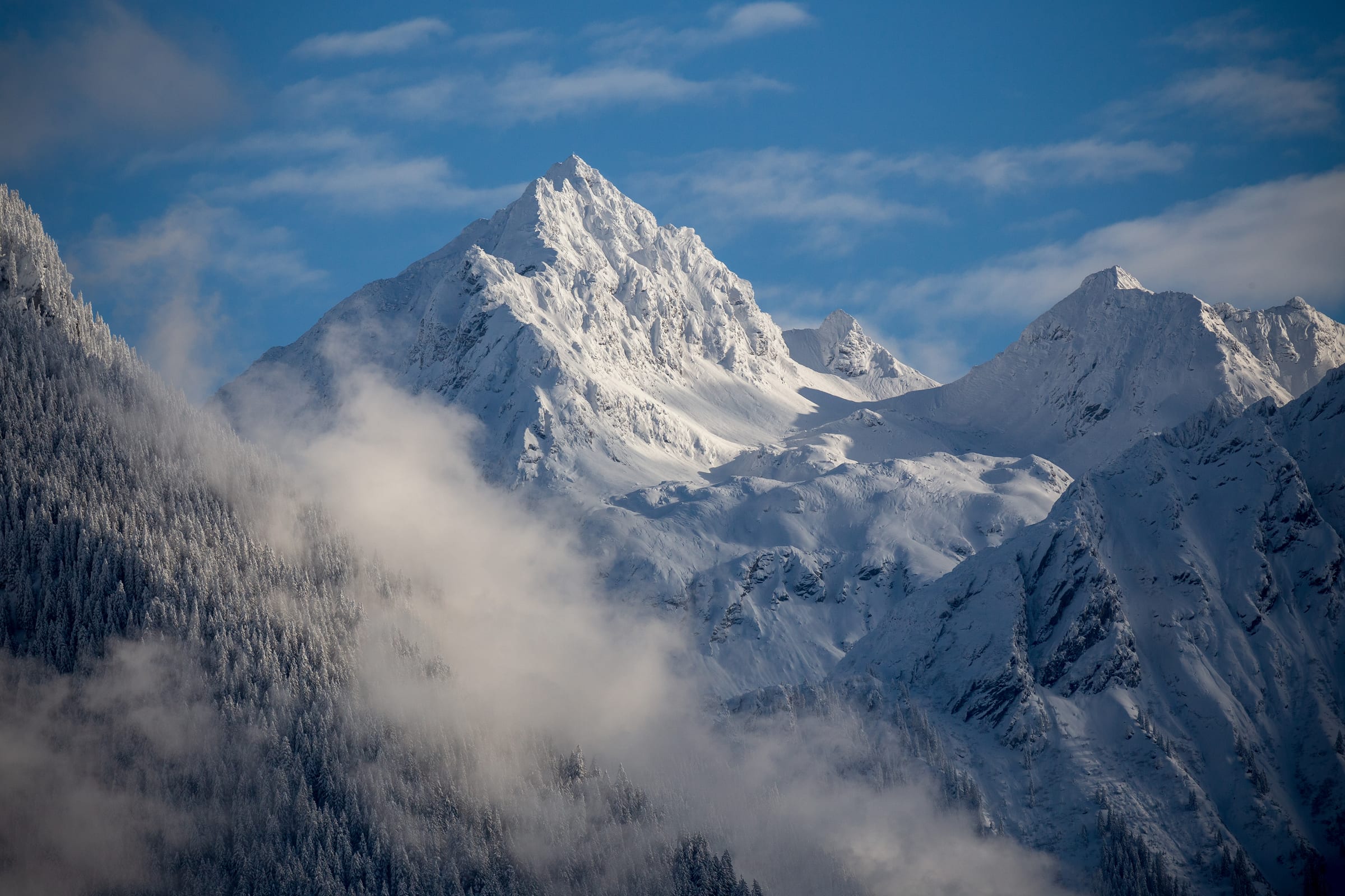 Berggipfel bei Sankt Gallenkirch im Winter